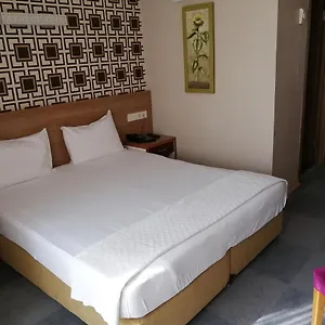 Hotel Royal, Istanbul